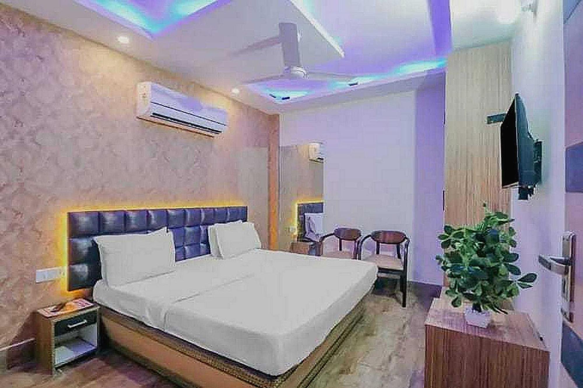 Super Hotel O Vivaan Residency Rohtak Luaran gambar