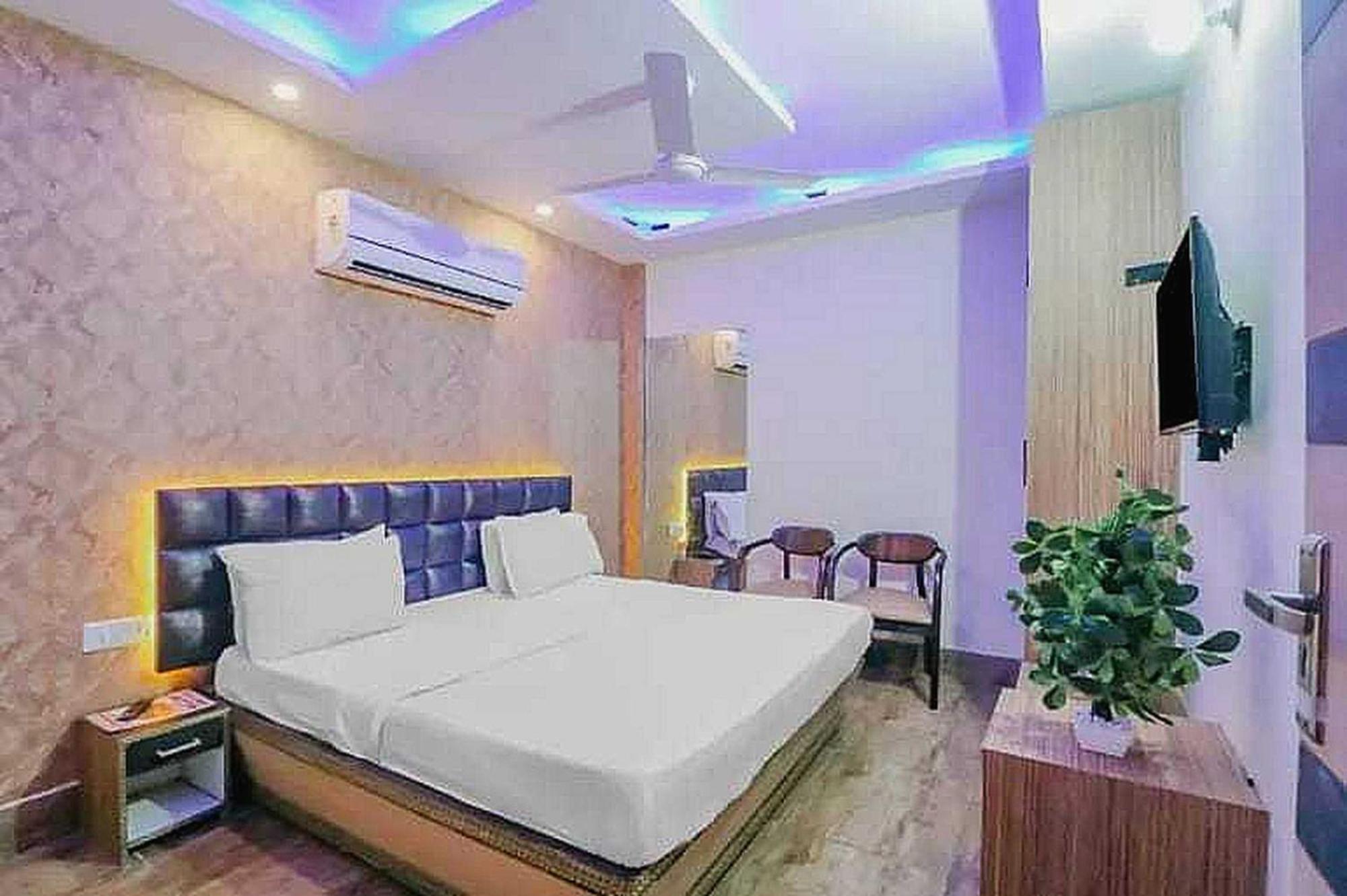 Super Hotel O Vivaan Residency Rohtak Luaran gambar